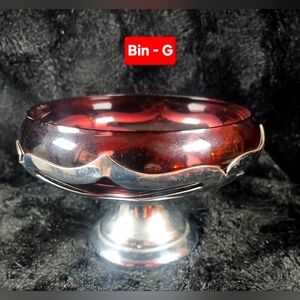 Elegant Purple and Silver toned Glass Bowl